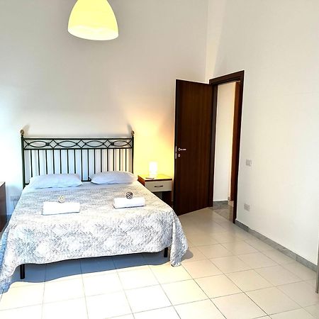 Appartement A Un Passo Dal Massimo 2 à Palerme Extérieur photo