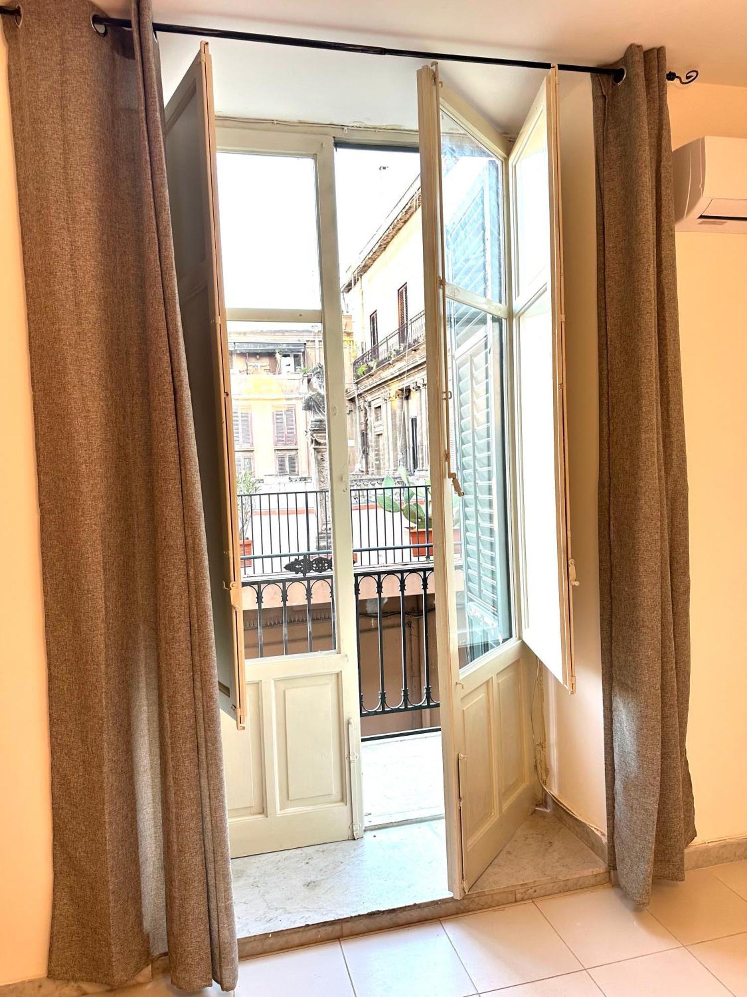 Appartement A Un Passo Dal Massimo 2 à Palerme Extérieur photo